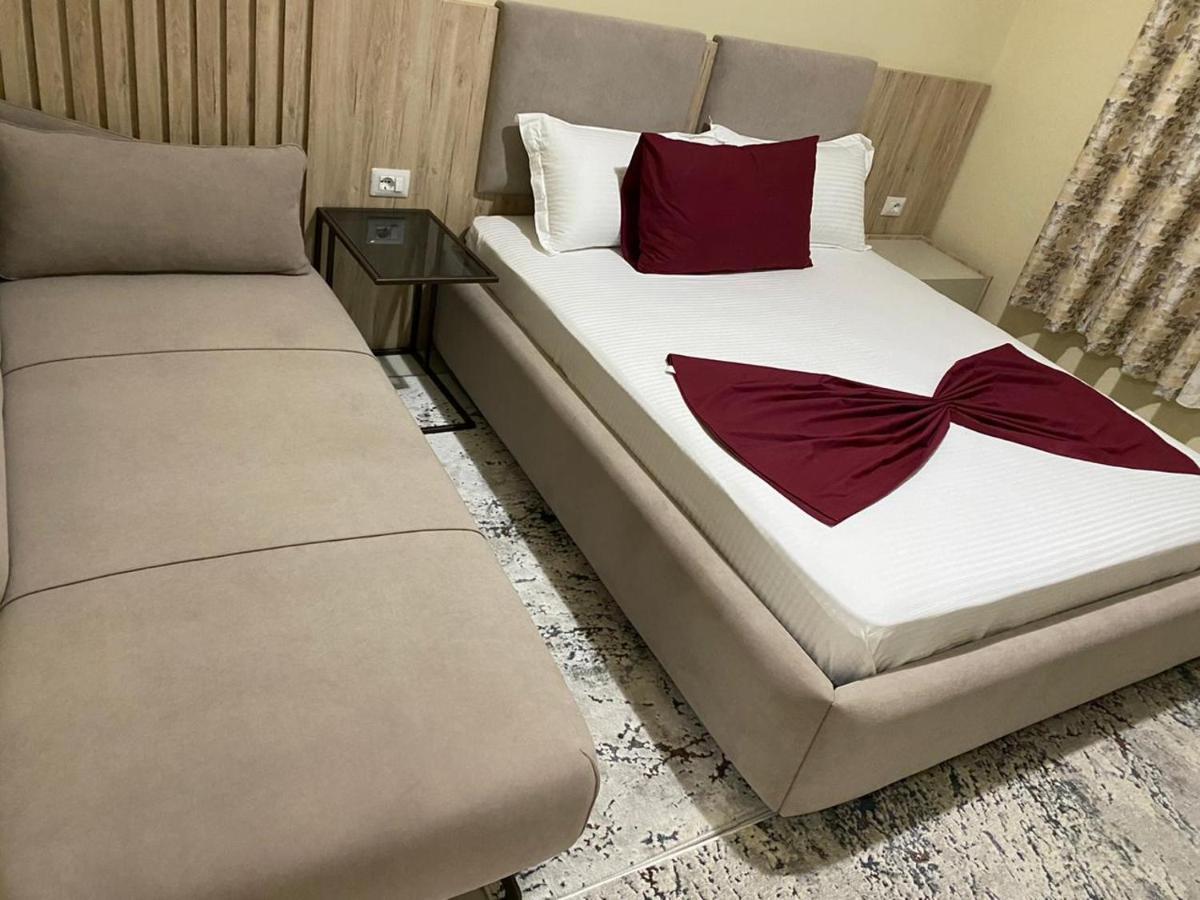 Kevin'S Lungomare Apartment Vlorë Εξωτερικό φωτογραφία