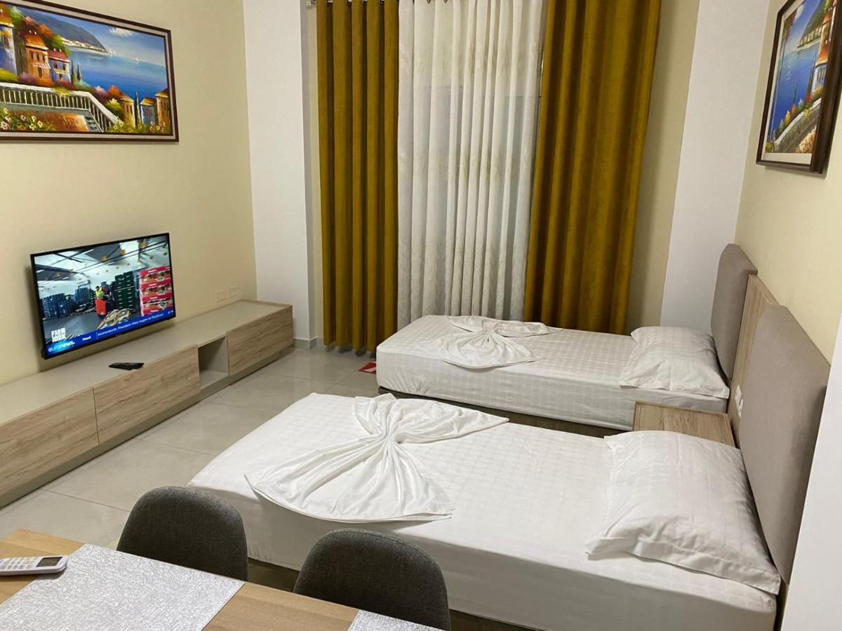Kevin'S Lungomare Apartment Vlorë Εξωτερικό φωτογραφία
