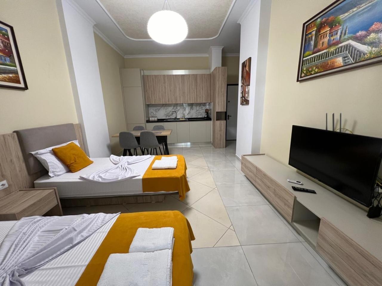 Kevin'S Lungomare Apartment Vlorë Εξωτερικό φωτογραφία